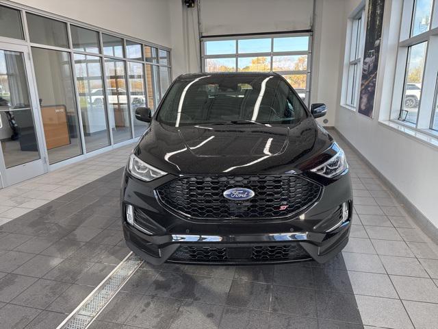2022 Ford Edge ST 2022 Ford Edge ST
