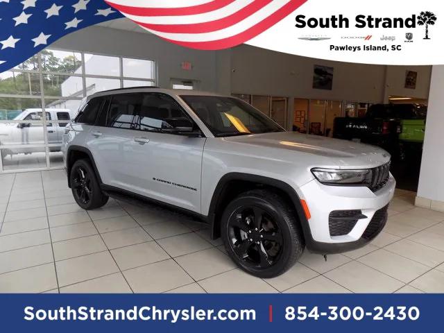 2023 Jeep Grand Cherokee Altitude 4x2