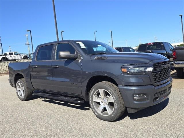 2026 RAM Ram 1500 RAM 1500 EXPRESS CREW CAB 4X2 57 BOX 2026 RAM Ram 1500 RAM 1500 EXPRESS CREW CAB 4X2 57 BOX