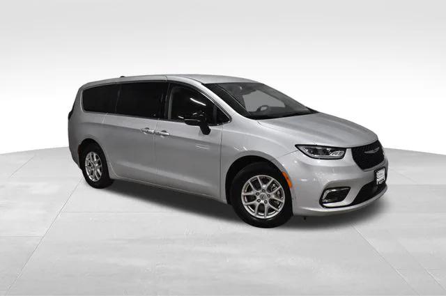 2024 Chrysler Pacifica Touring L 2024 Chrysler Pacifica Touring L