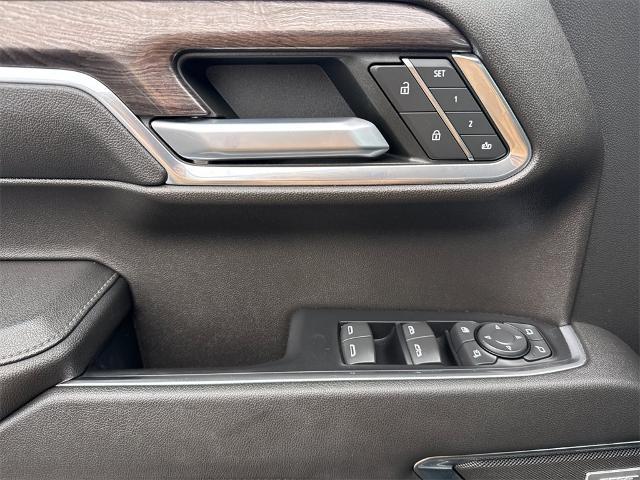 2022 Chevrolet Silverado 1500 4WD Crew Cab Standard Bed LTZ