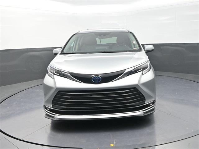 2023 Toyota Sienna XLE