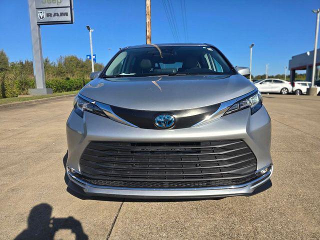 2021 Toyota Sienna XLE 2021 Toyota Sienna XLE