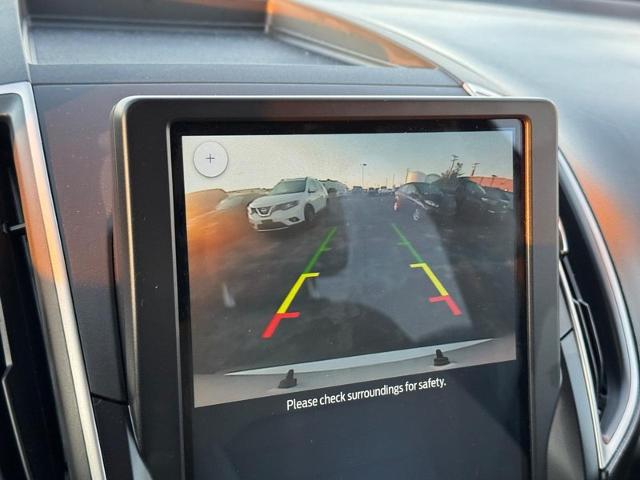 2022 Ford Edge SE