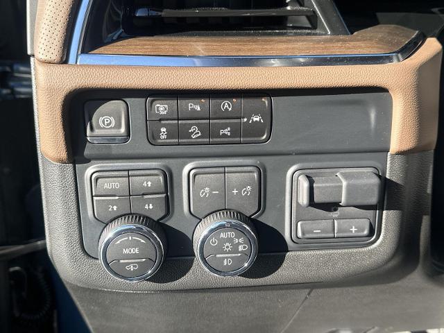 2025 Chevrolet Suburban 4WD High Country