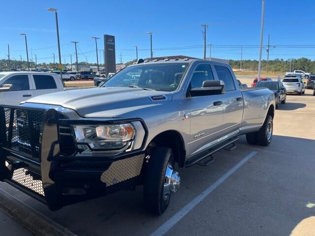 2022 RAM 3500 Tradesman Crew Cab 4x4 8 Box 2022 RAM 3500 Tradesman Crew Cab 4x4 8 Box
