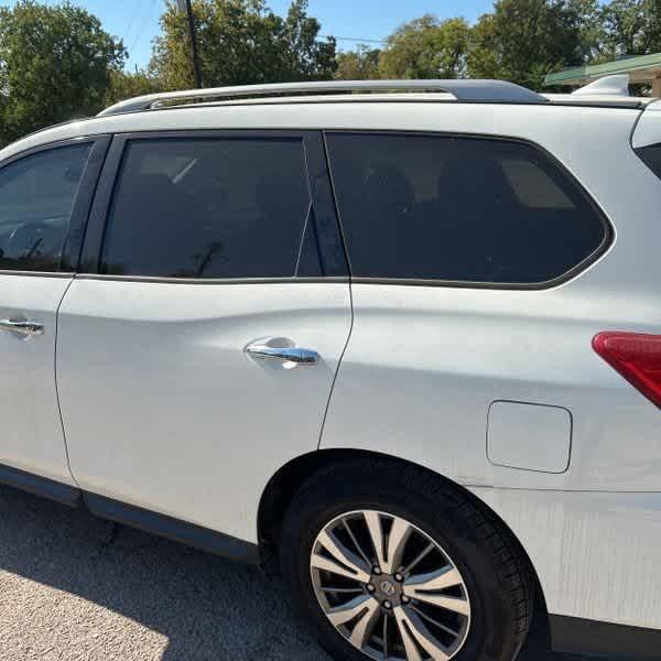 2019 Nissan Pathfinder SL 2019 Nissan Pathfinder SL