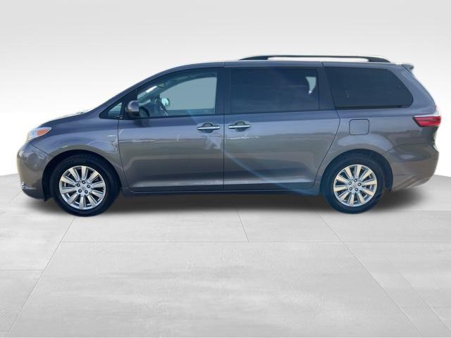 2017 Toyota Sienna XLE 7 Passenger 2017 Toyota Sienna XLE 7 Passenger