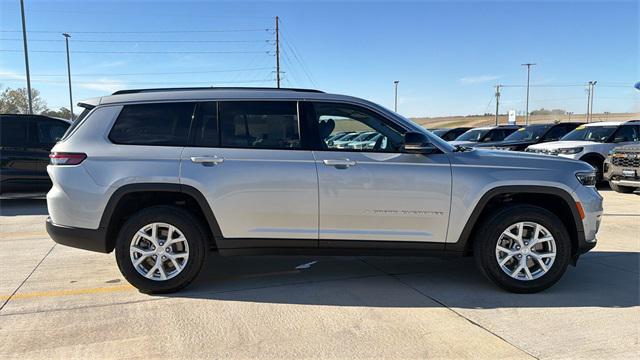 2023 Jeep Grand Cherokee L Limited 4x4 2023 Jeep Grand Cherokee L Limited 4x4