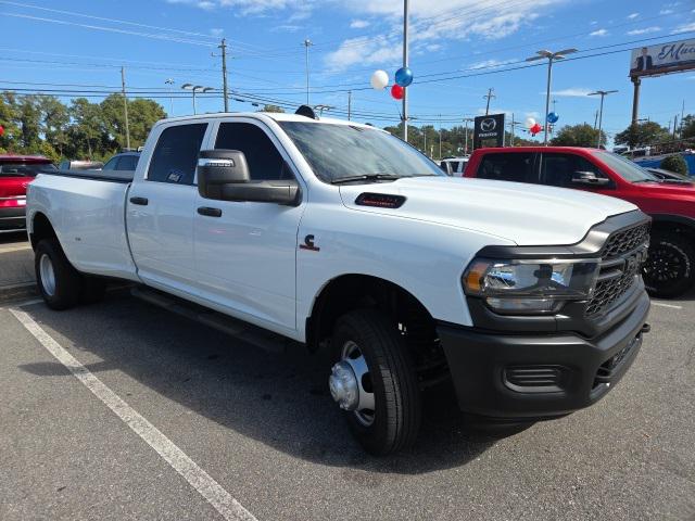 2024 RAM 3500 Tradesman Crew Cab 4x4 8 Box 2024 RAM 3500 Tradesman Crew Cab 4x4 8 Box