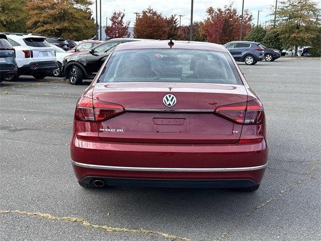 2017 Volkswagen Passat 1.8T SEL Premium