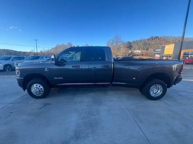 2026 Ram 3500 Laramie Crew Cab 4x4 8 Box