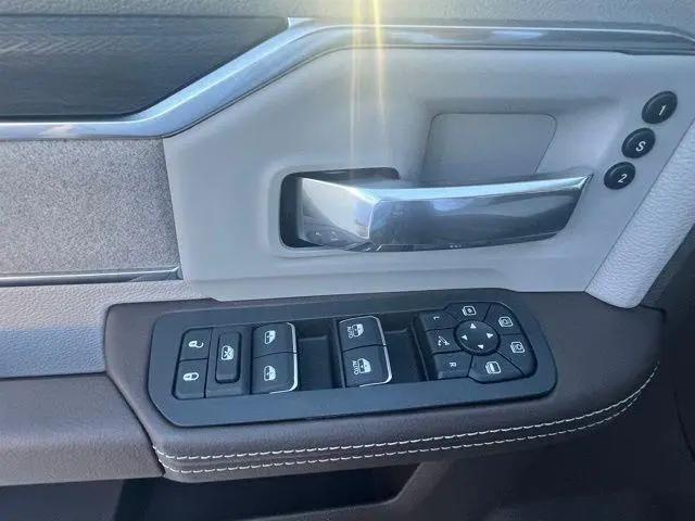 2026 Ram 3500 Laramie Crew Cab 4x4 8 Box