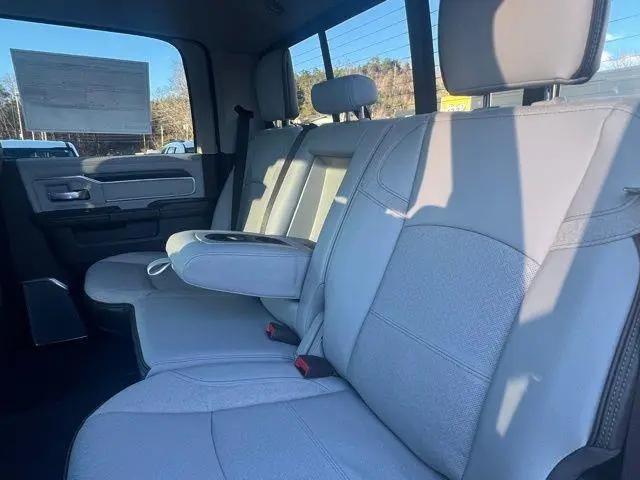 2026 Ram 3500 Laramie Crew Cab 4x4 8 Box