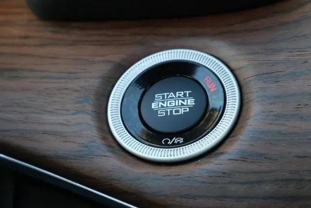 2022 Jeep Grand Cherokee L Summit 4x4