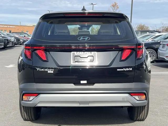 2026 Hyundai Tucson Hybrid Blue SE