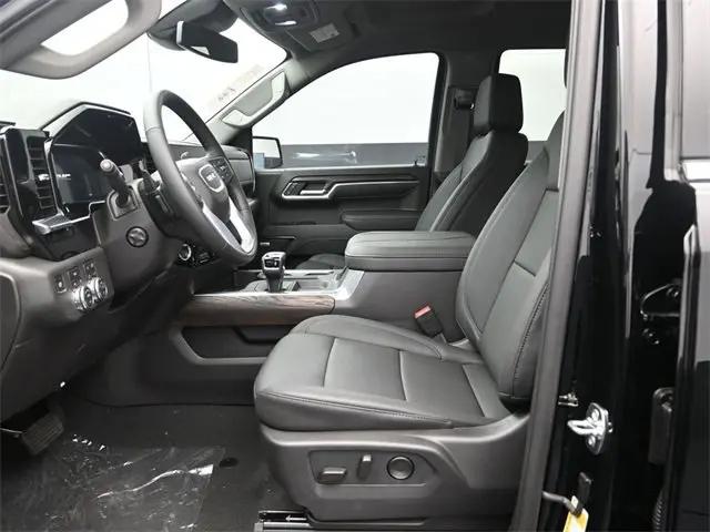 2026 GMC Sierra 1500 Crew Cab, Short Bed, SLT, 4WD