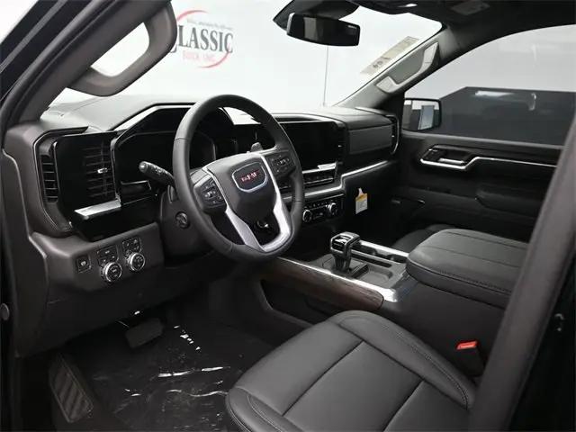 2026 GMC Sierra 1500 Crew Cab, Short Bed, SLT, 4WD