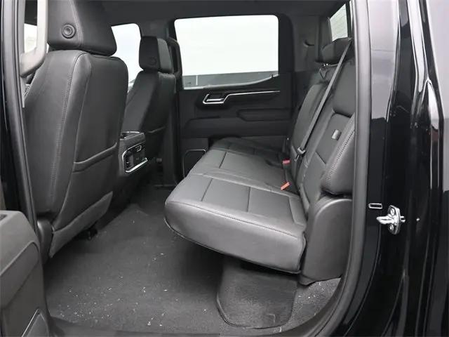 2026 GMC Sierra 1500 Crew Cab, Short Bed, SLT, 4WD