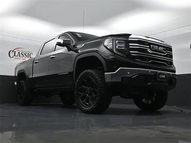 2026 GMC Sierra 1500 Crew Cab, Short Bed, SLT, 4WD