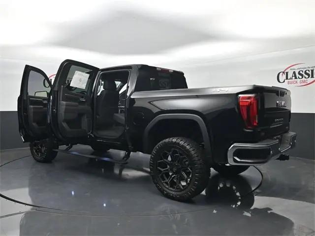 2026 GMC Sierra 1500 Crew Cab, Short Bed, SLT, 4WD