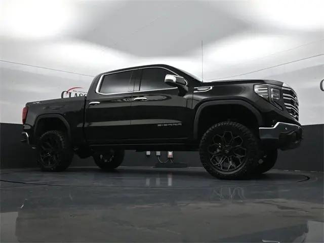 2026 GMC Sierra 1500 Crew Cab, Short Bed, SLT, 4WD
