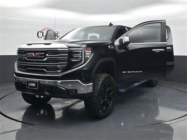 2026 GMC Sierra 1500 Crew Cab, Short Bed, SLT, 4WD