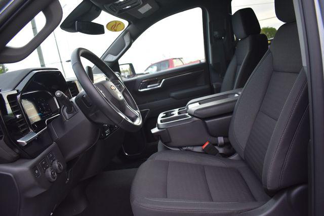 2026 Chevrolet Silverado 1500 4WD Crew Cab Short Bed LT with 2FL