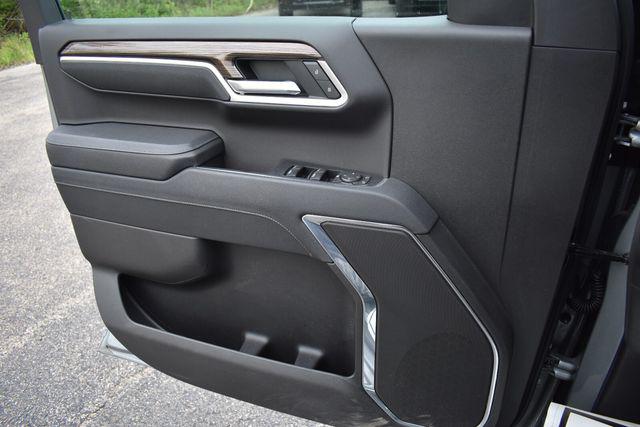 2026 Chevrolet Silverado 1500 4WD Crew Cab Short Bed LT with 2FL