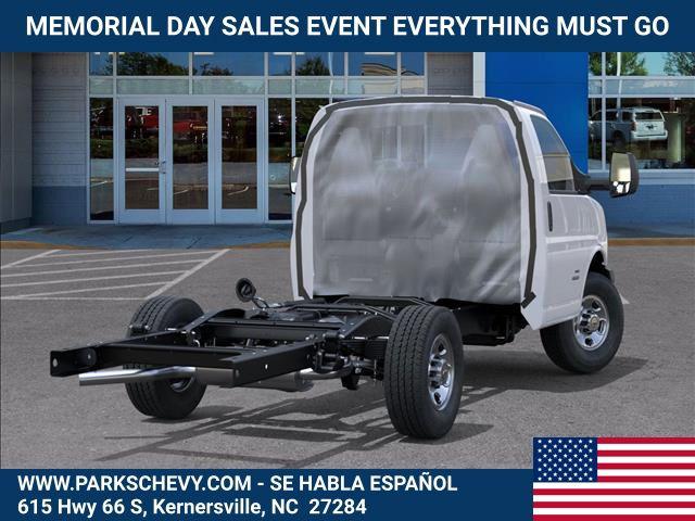 2025 Chevrolet Express Cutaway Work Van