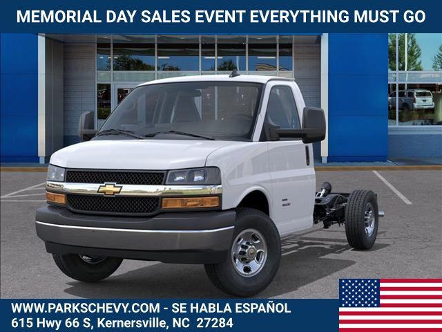 2025 Chevrolet Express Cutaway Work Van