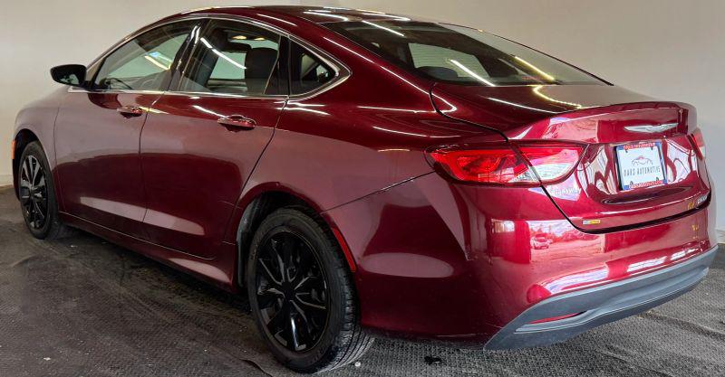 2016 Chrysler 200 LX