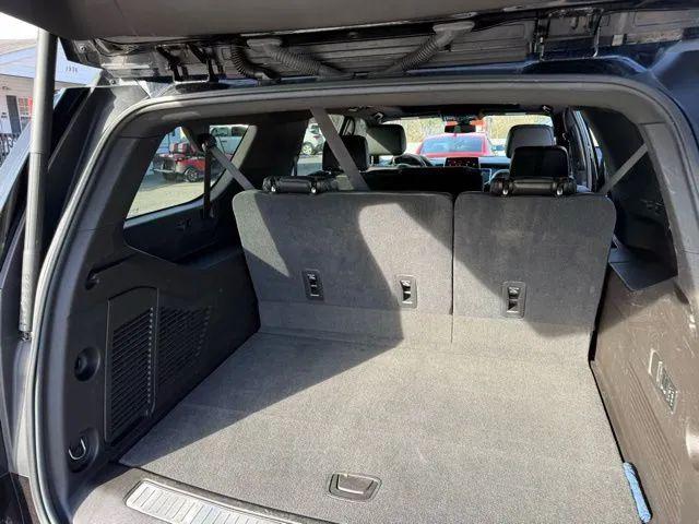2021 Chevrolet Suburban 2WD RST