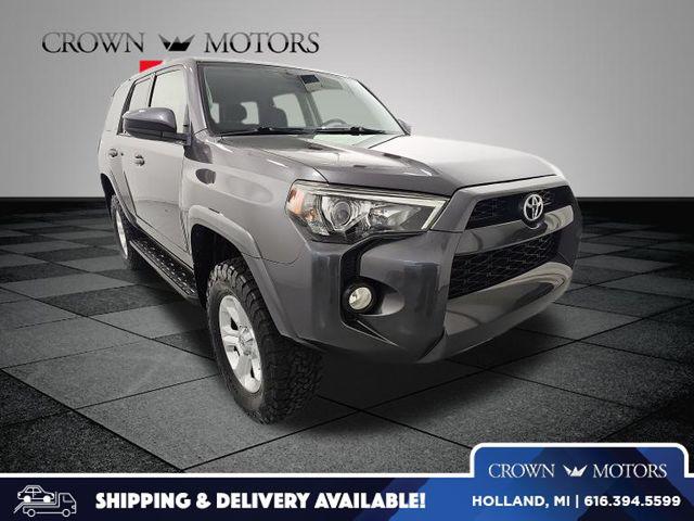 2014 Toyota 4Runner SR5's photo