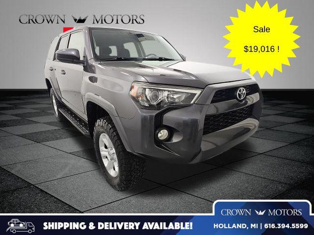 2014 Toyota 4Runner SR5's photo