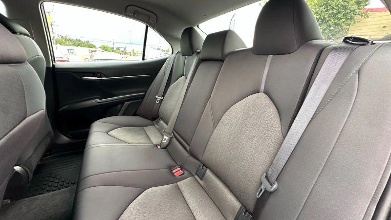 2022 Toyota Camry LE AWD
