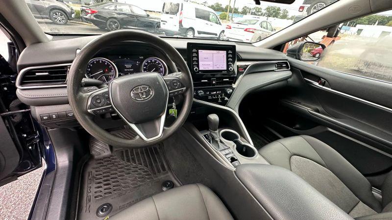 2022 Toyota Camry LE AWD