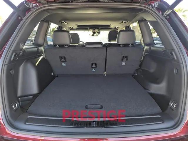 2025 Jeep Grand Cherokee Altitude X 4x4
