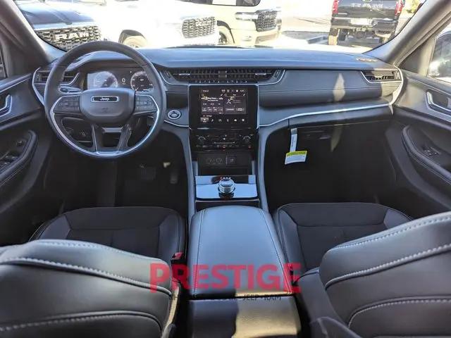 2025 Jeep Grand Cherokee Altitude X 4x4