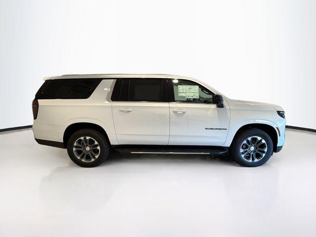 2026 Chevrolet Suburban LS, 4WD