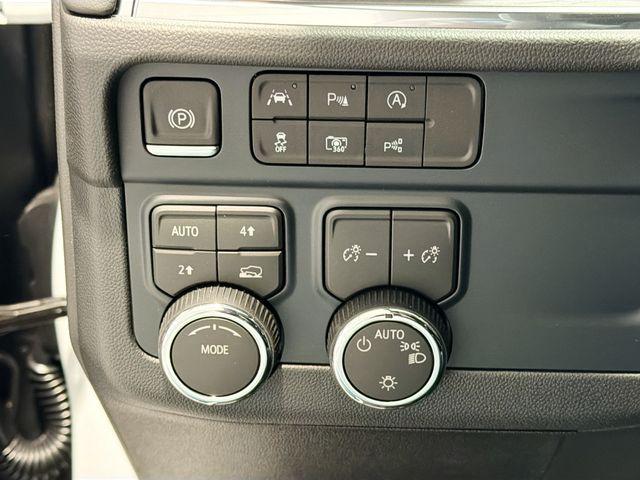 2026 Chevrolet Suburban LS, 4WD
