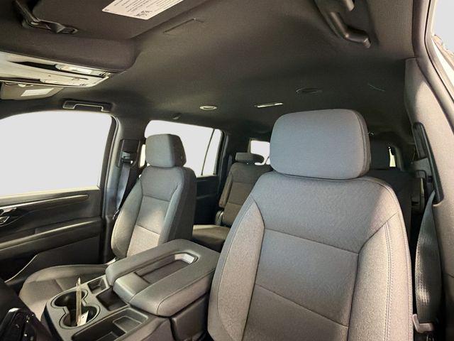 2026 Chevrolet Suburban LS, 4WD