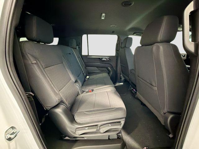 2026 Chevrolet Suburban LS, 4WD