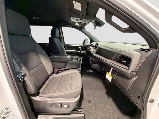 2026 Chevrolet Suburban LS, 4WD