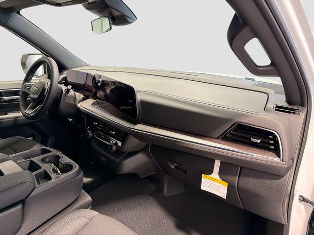 2026 Chevrolet Suburban LS, 4WD