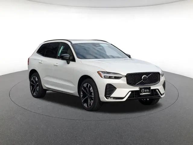 2026 Volvo XC60 B5 Plus