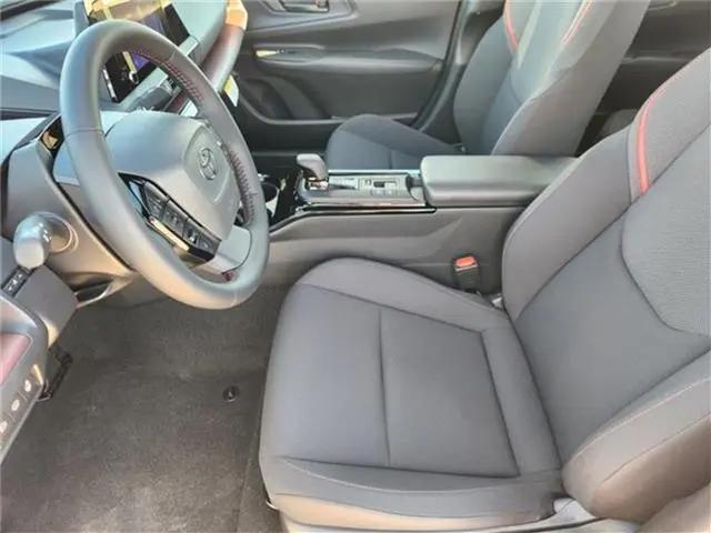 2026 Toyota Prius Plug-In SE