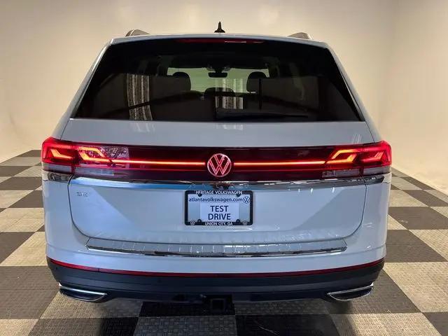 2026 Volkswagen Atlas SE with Technology