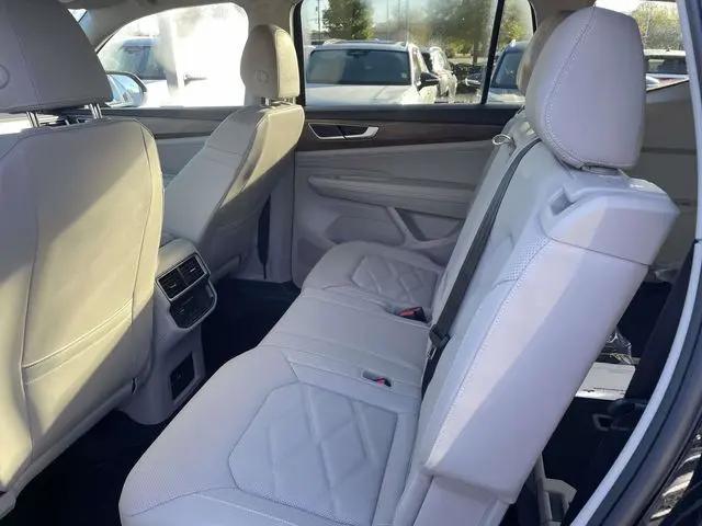 2026 Volkswagen Atlas SE
