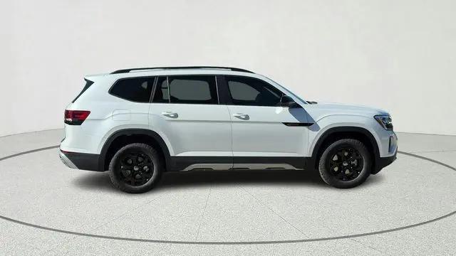 2026 Volkswagen Atlas Peak Edition